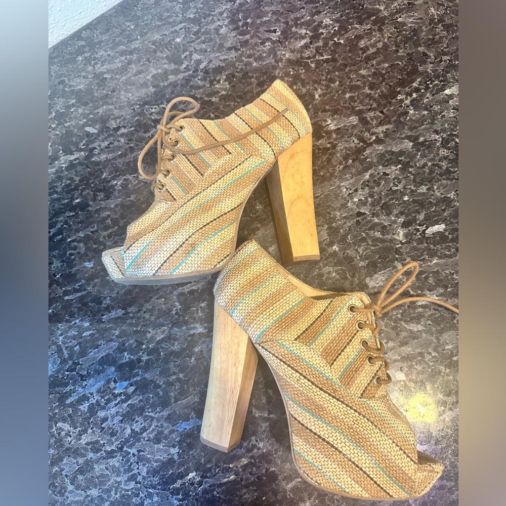 Aldo-High Heel Platform- Peep Toe- Lace Up